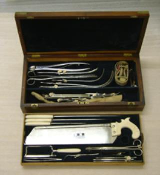 Amputating instruments, Case of